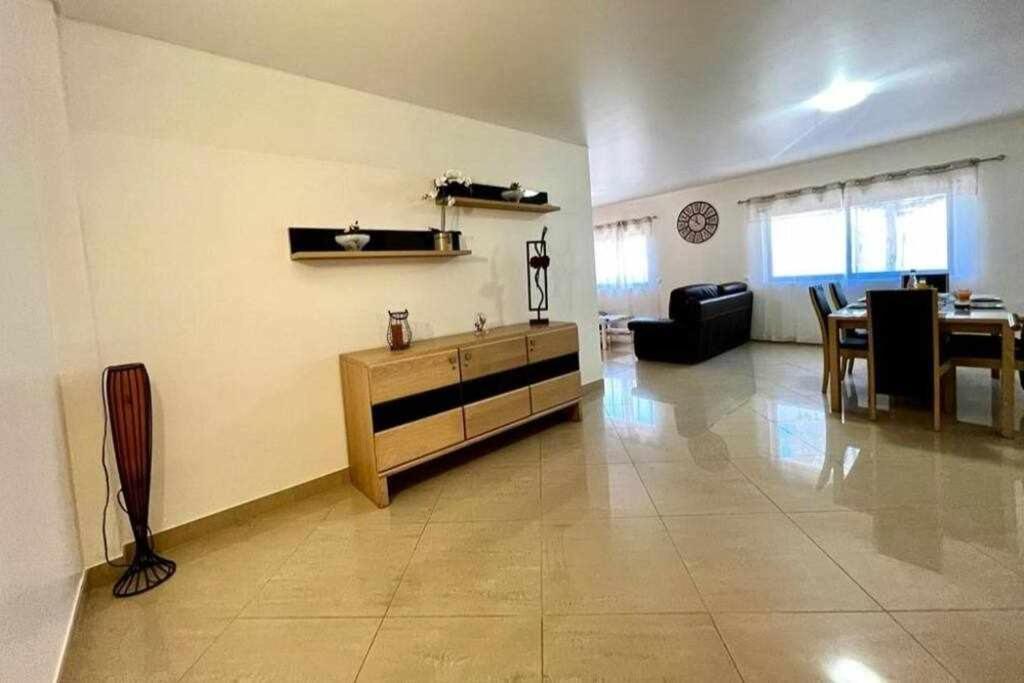 Mar E Sol By T3 Wifi E Estacionamento Apartment Quarteira Exterior photo