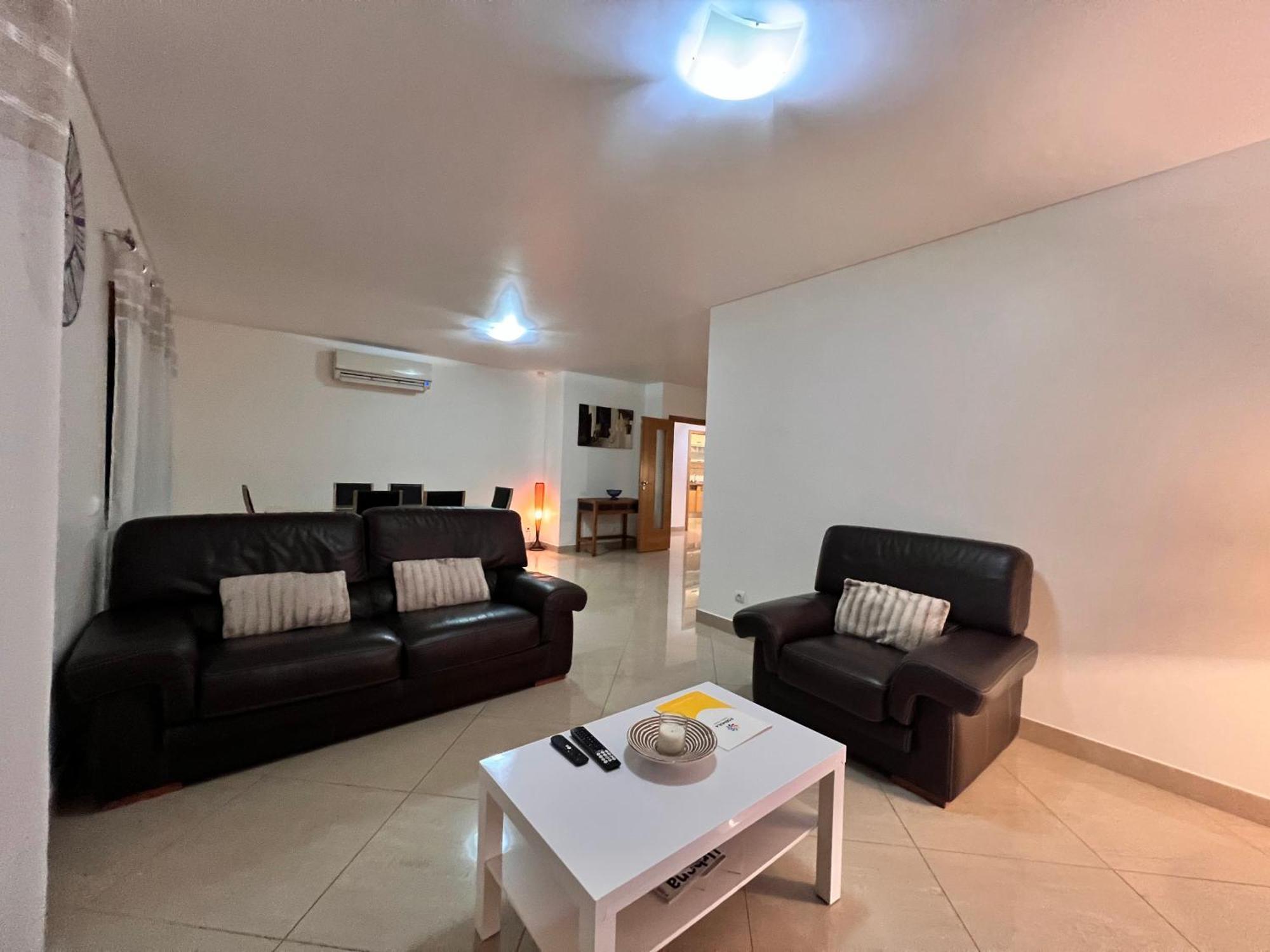 Mar E Sol By T3 Wifi E Estacionamento Apartment Quarteira Exterior photo